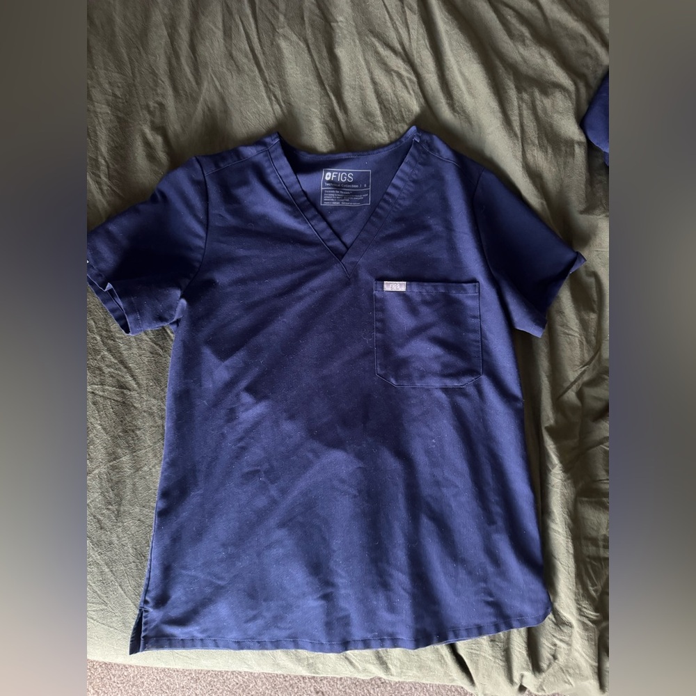FIGS Catarina scrub top